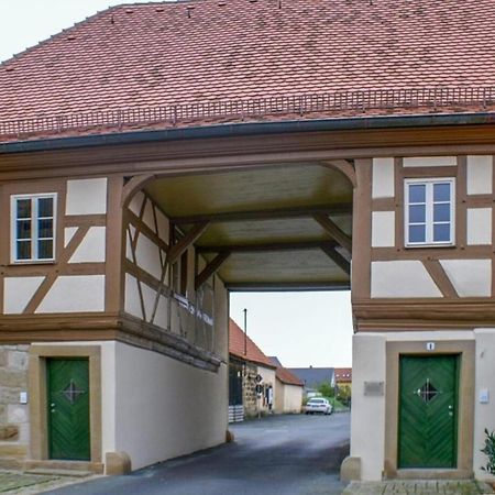 Torhaus Rattelsdorf - Wohnung 1 Sonnenblume Buitenkant foto