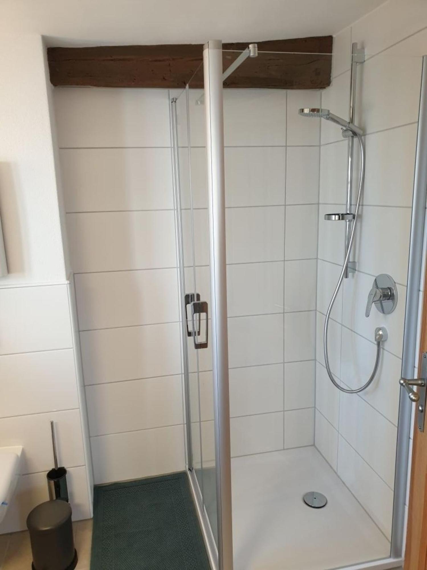 Torhaus Rattelsdorf - Wohnung 1 Sonnenblume Buitenkant foto