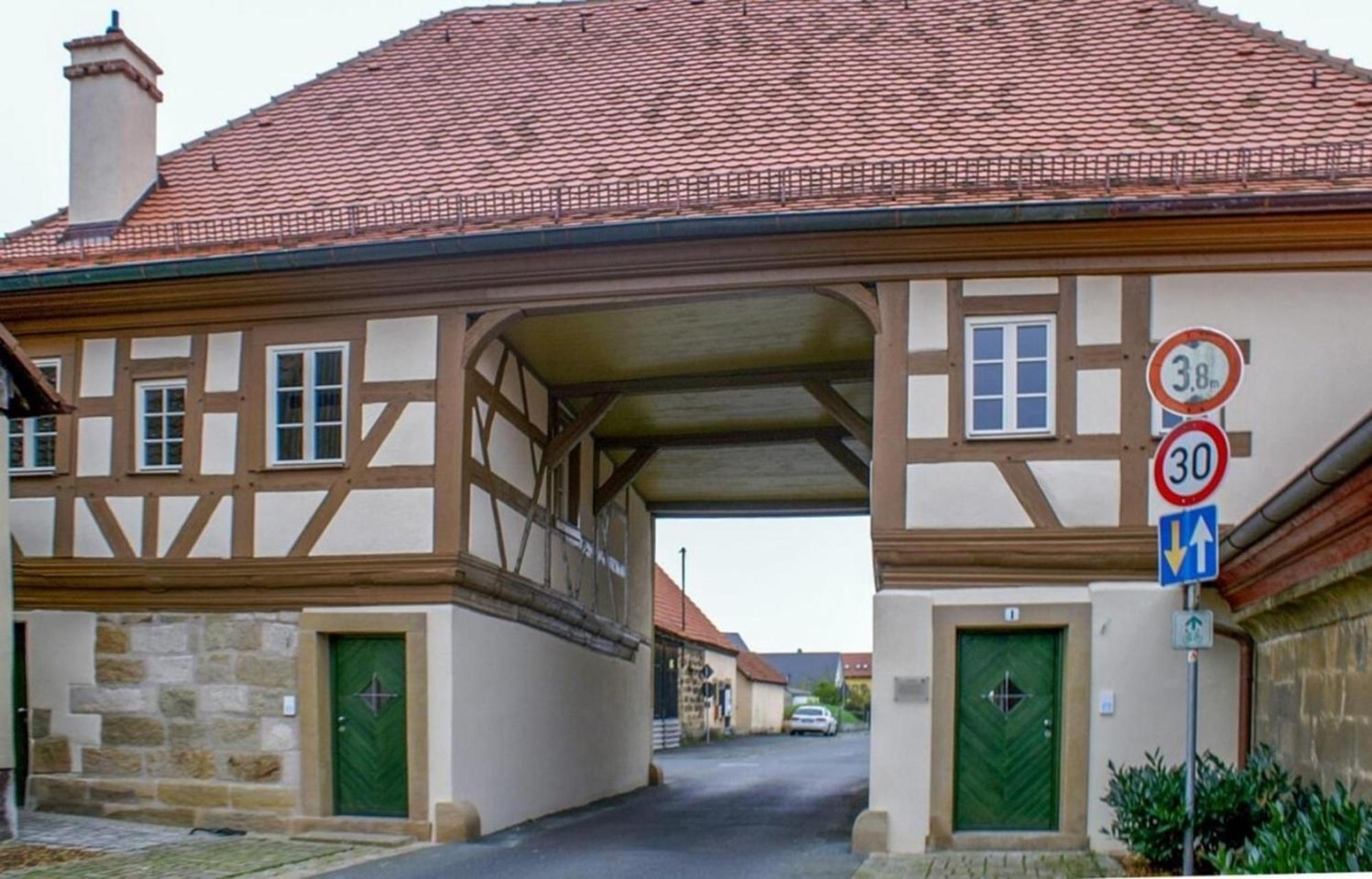 Torhaus Rattelsdorf - Wohnung 1 Sonnenblume Buitenkant foto